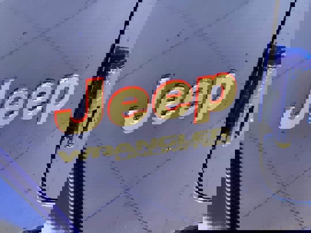 Used 2018 Jeep Wrangler Unlimited Rubicon image 10