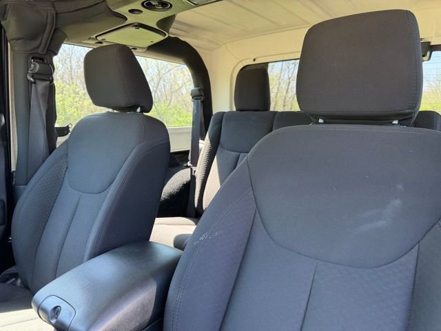 Used 2018 Jeep Wrangler Sport w/ Connectivity Group image 9