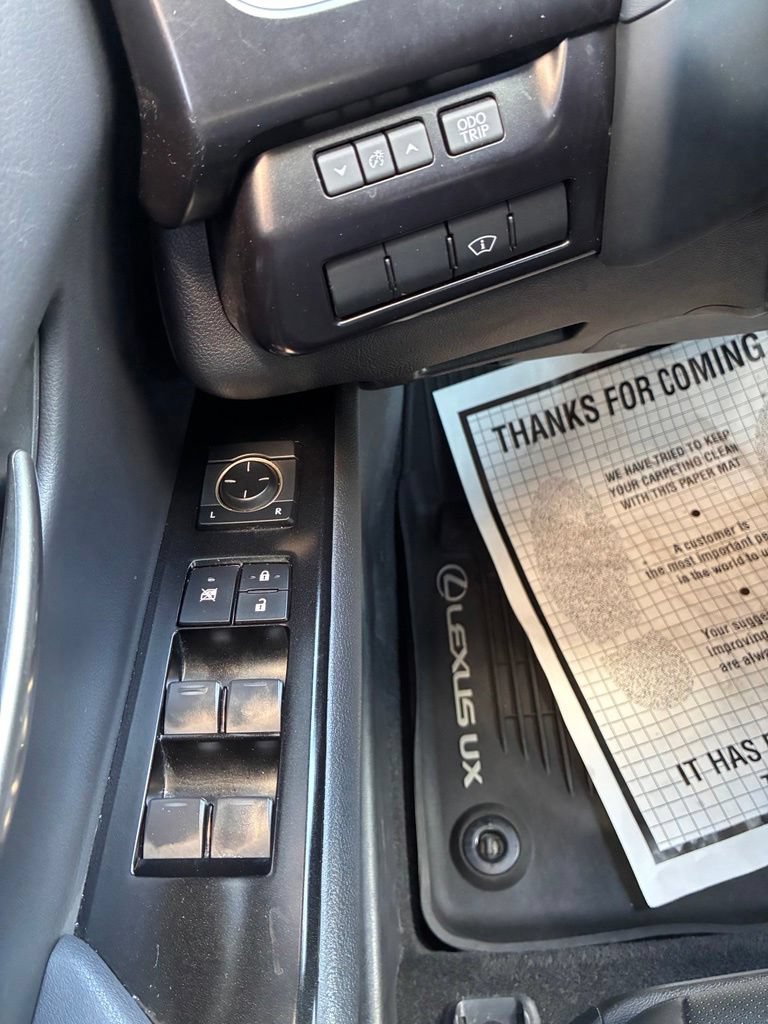 Used 2023 Lexus UX 250h AWD w/ Accessory Package (Z2) image 25
