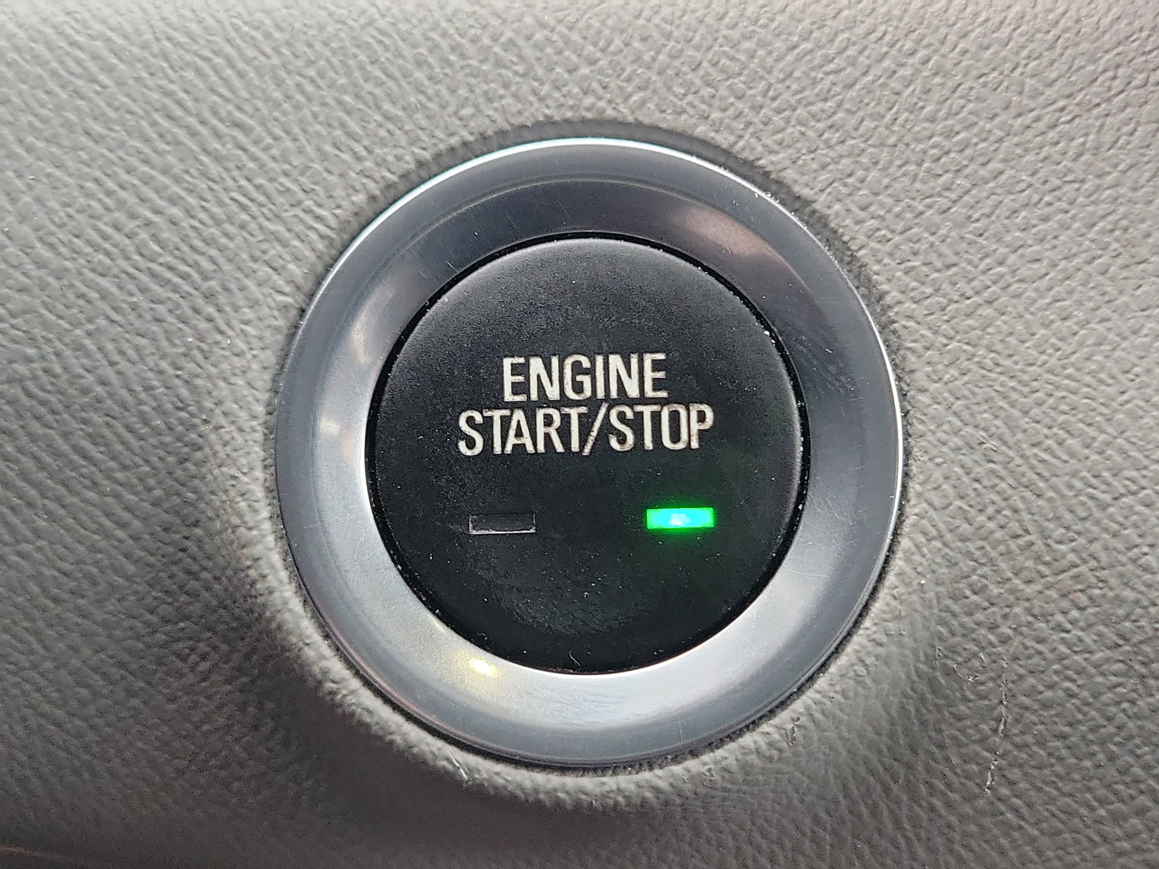 Used 2024 GMC Terrain SLT w/ Infotainment Package II image 27