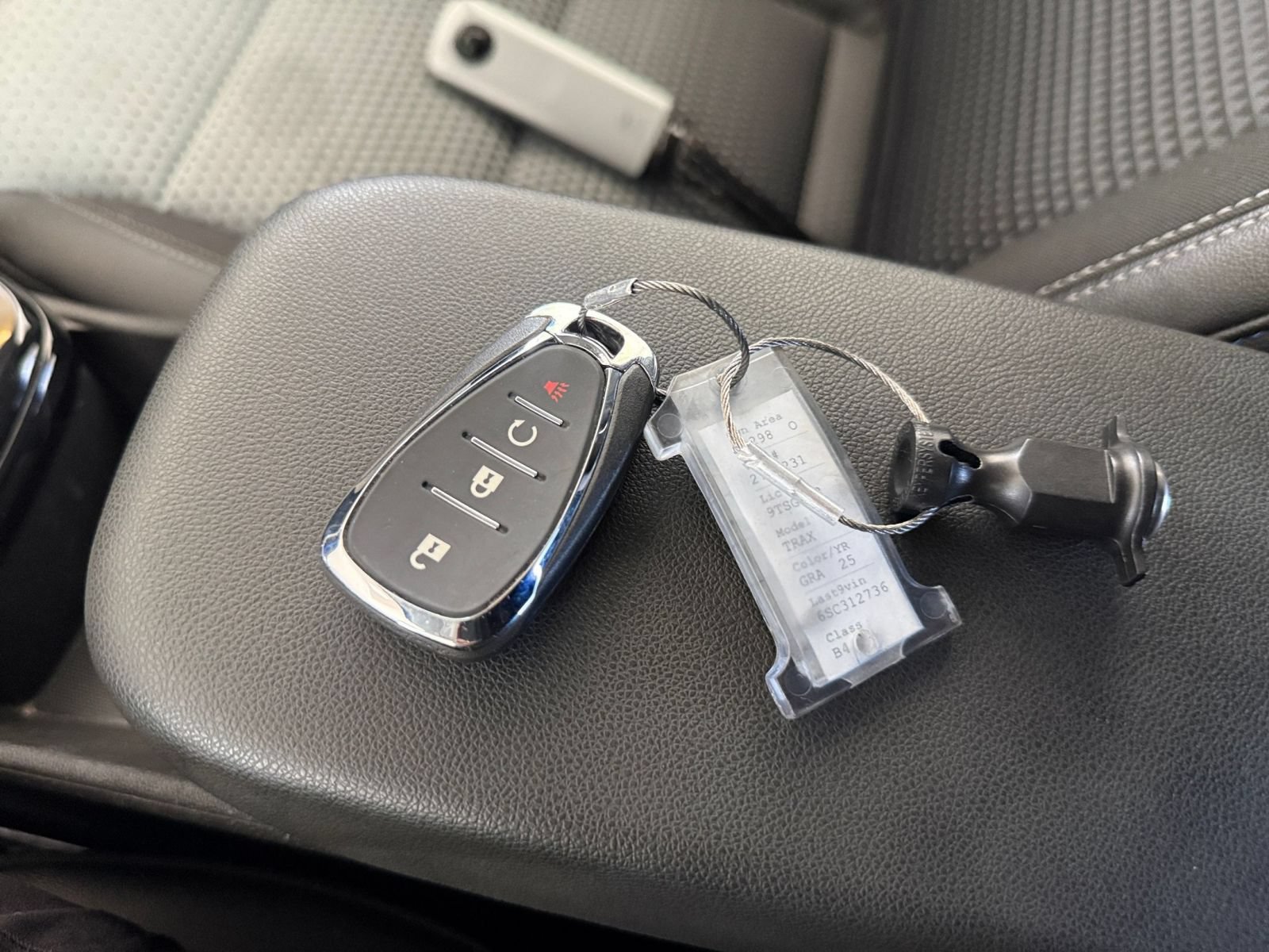 Used 2025 Chevrolet Trax LT FWD image 22