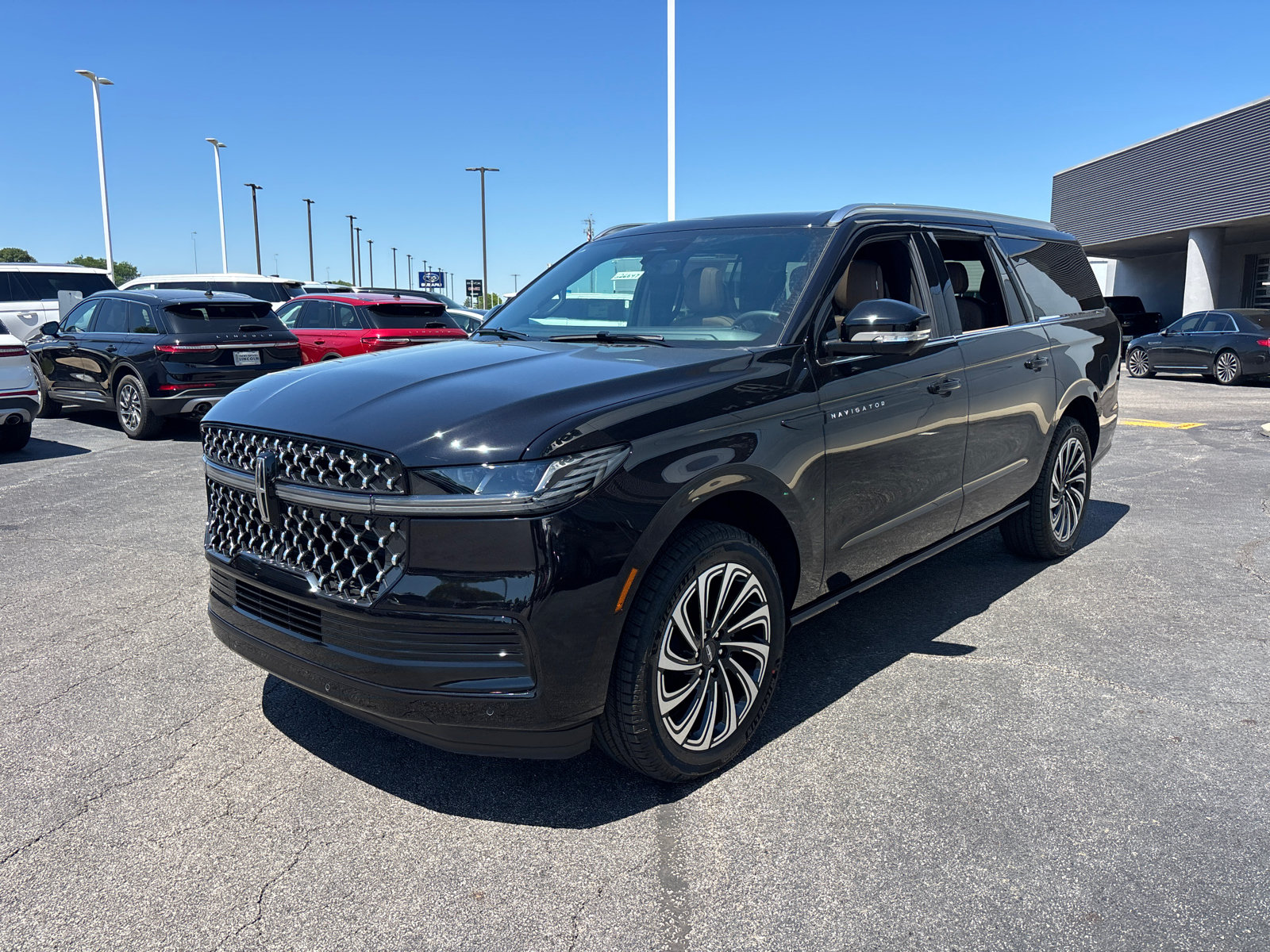 New 2026 Lincoln Navigator L Black Label AWD/4WD image 3