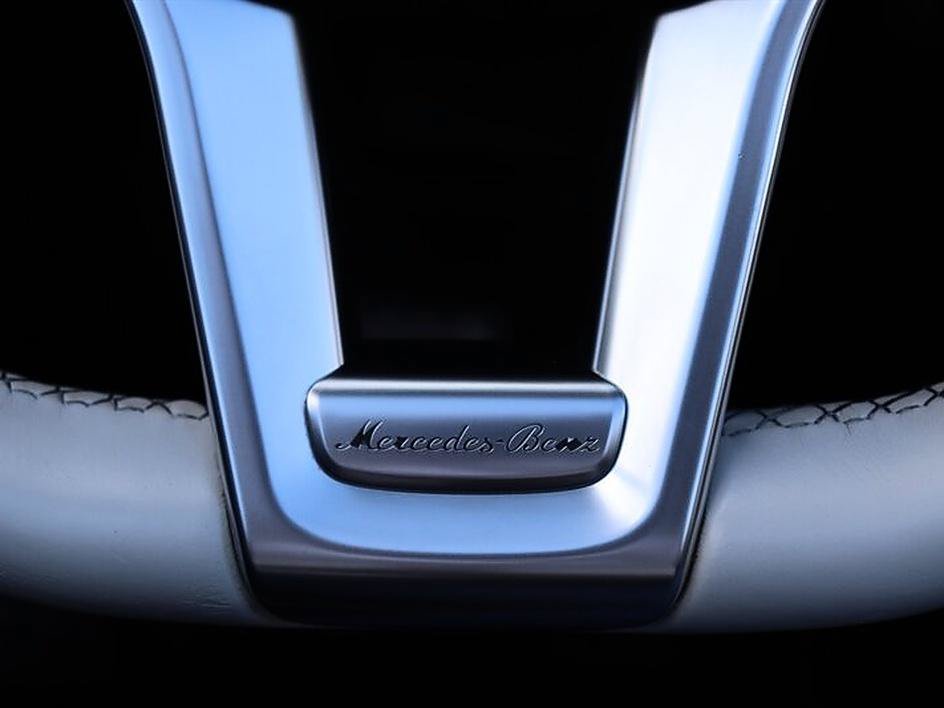 Used 2015 Mercedes-Benz SL 550 image 59