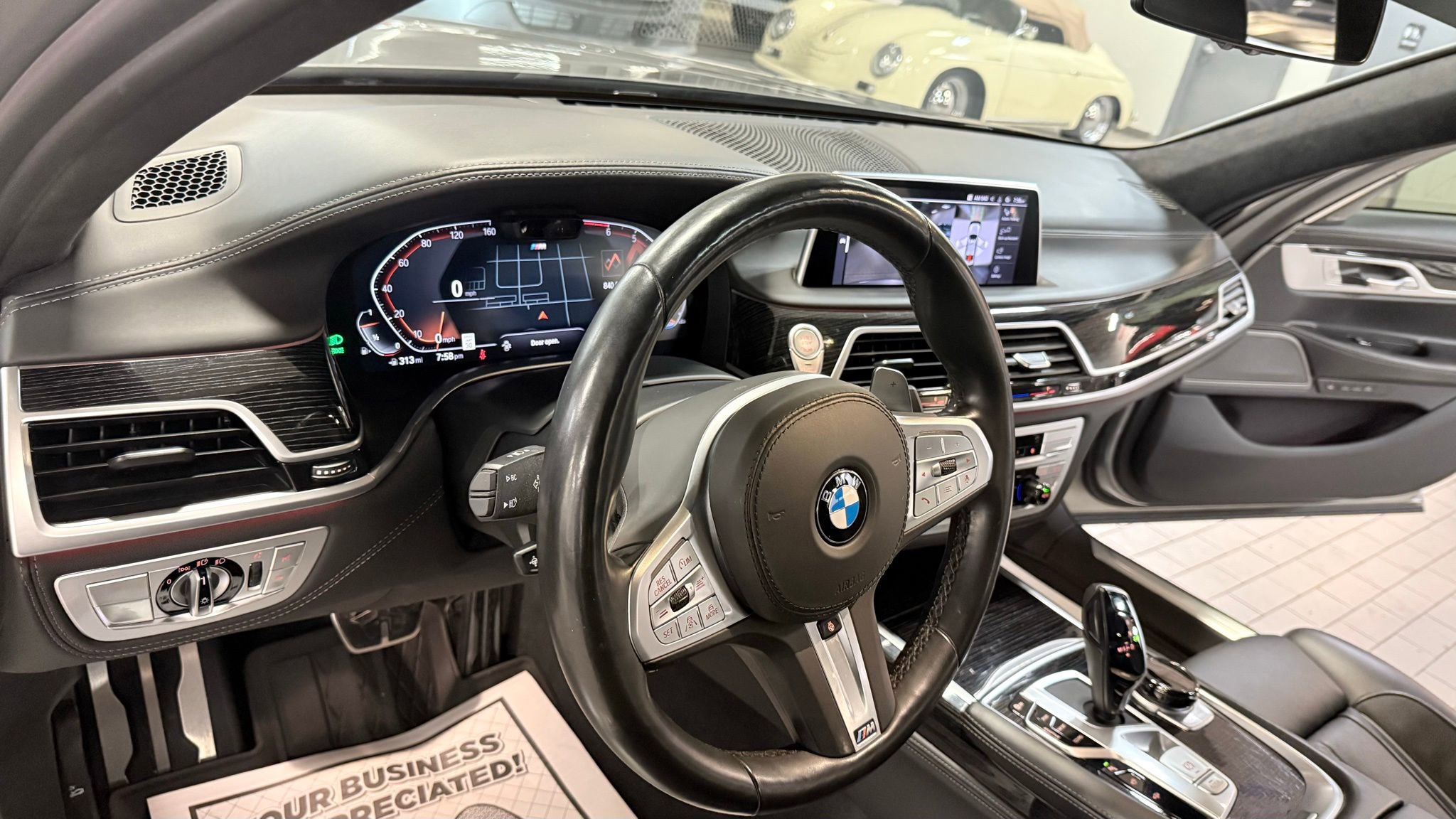 Used 2021 BMW 750i xDrive w/ Executive Package image 23