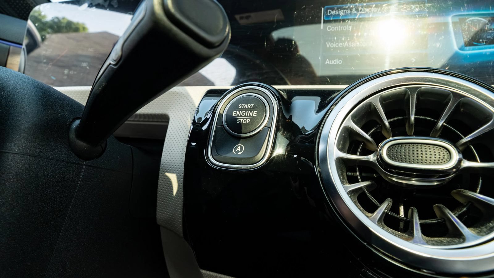 Used 2022 Mercedes-Benz A 220 4MATIC w/ Premium Package Lite image 33