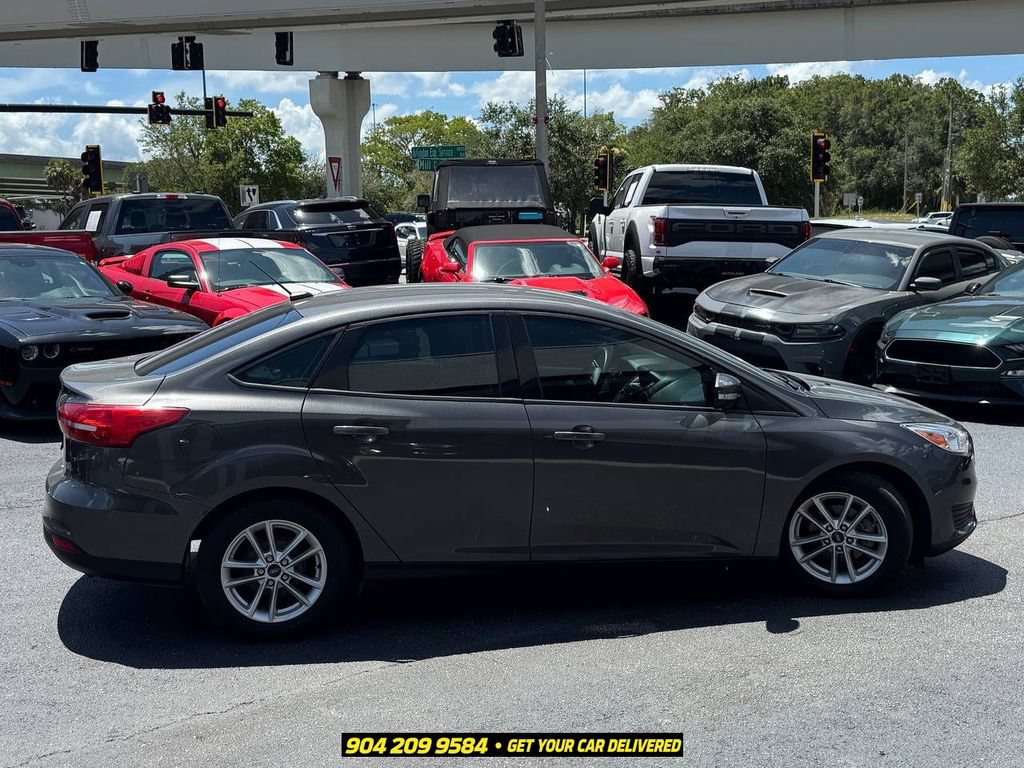 Used 2016 Ford Focus SE FWD image 8