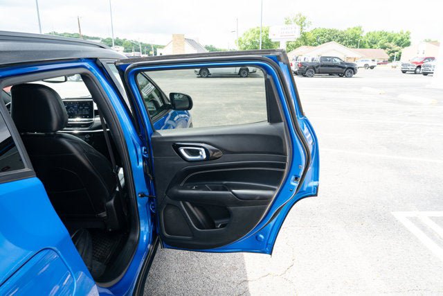 Certified 2023 Jeep Compass Latitude w/ Convenience Group AWD/4WD image 12
