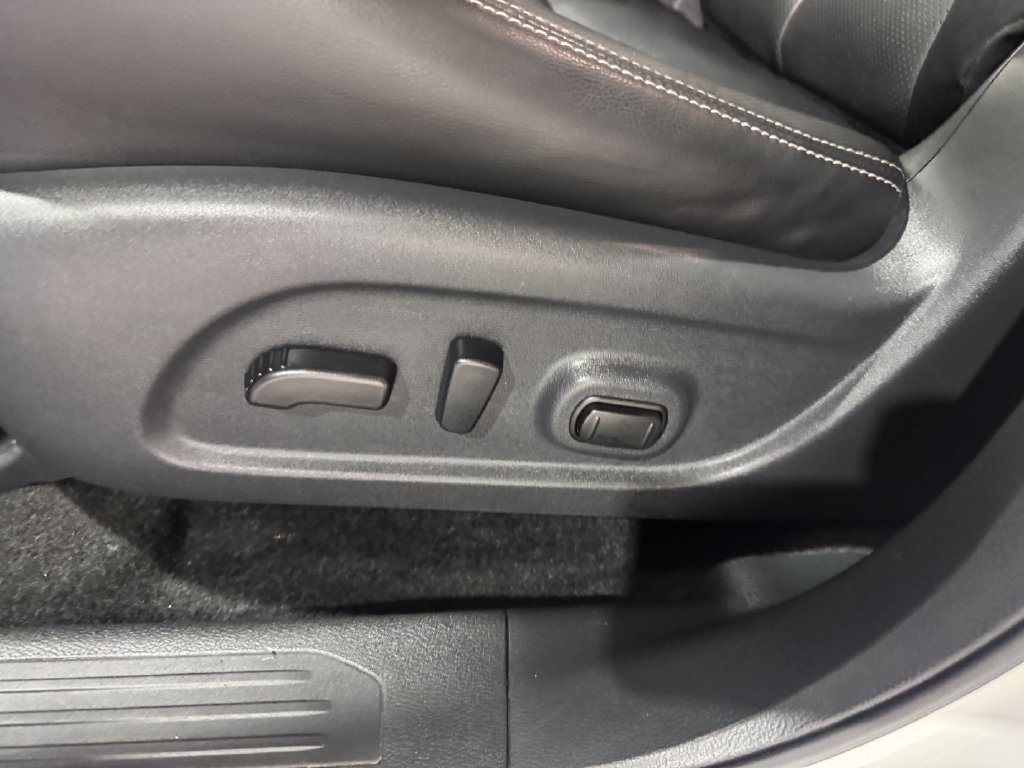 Used 2024 Nissan Murano SL AWD/4WD image 19