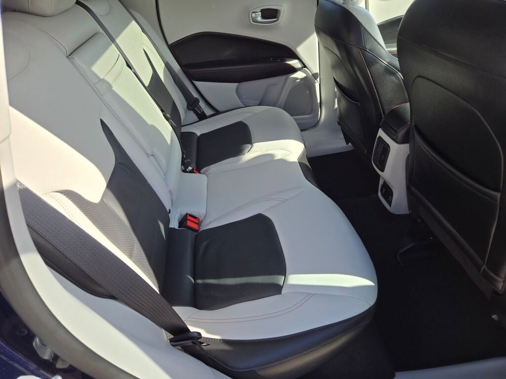 Used 2018 Jeep Compass Limited w/ Navigation Group image 10