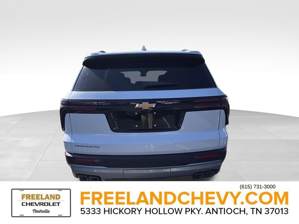 New 2026 Chevrolet Traverse LT w/ LPO, Floor Liner Package image 3