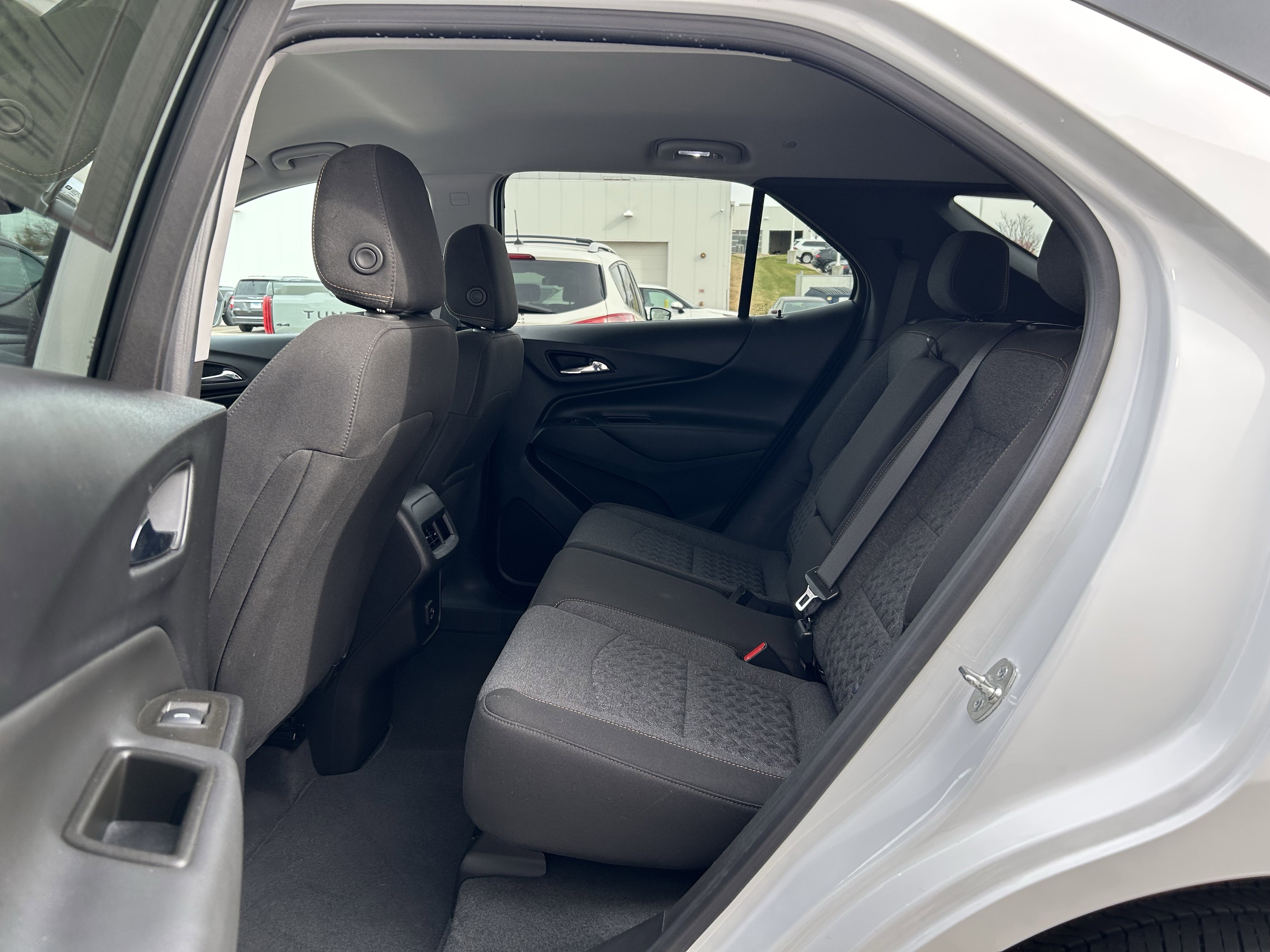 Used 2023 Chevrolet Equinox LT w/ Driver Convenience Package image 17