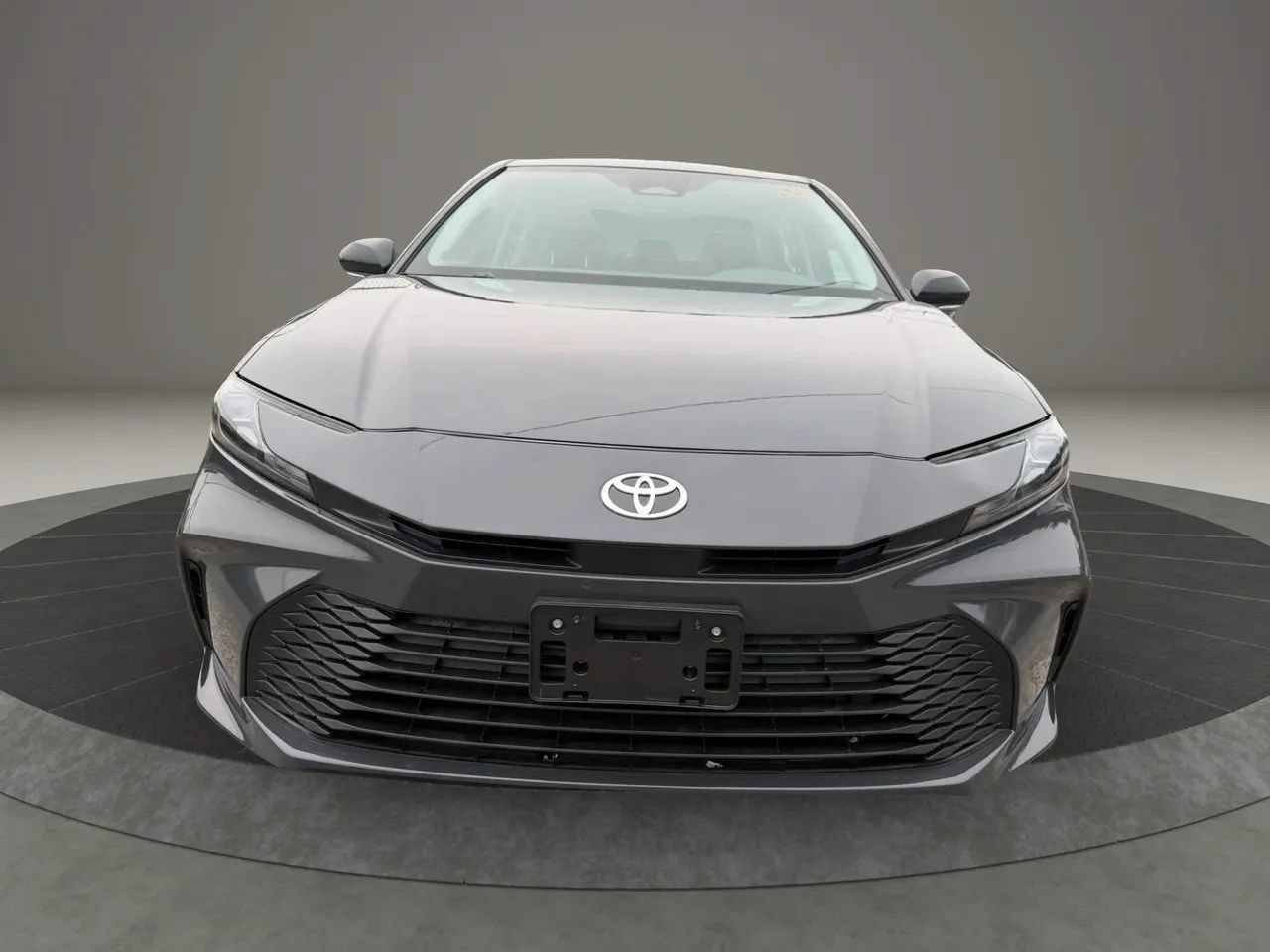 Used 2025 Toyota Camry LE FWD image 2