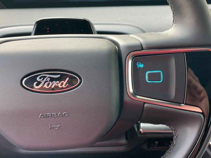 New 2025 Ford Expedition Max Platinum image 38