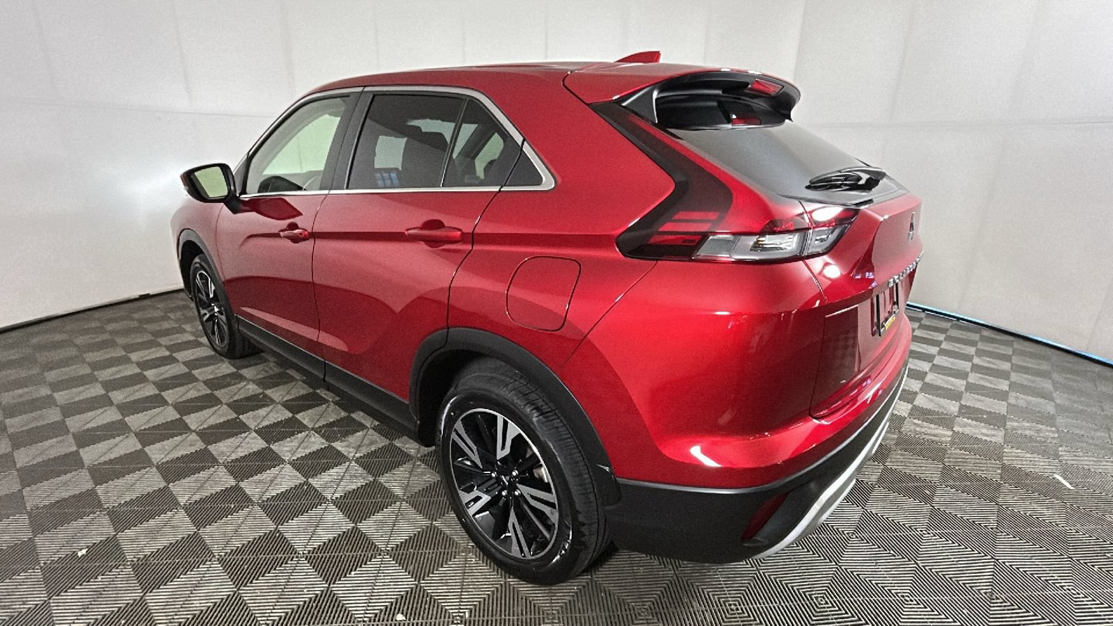 Used 2025 Mitsubishi Eclipse Cross AWD image 4