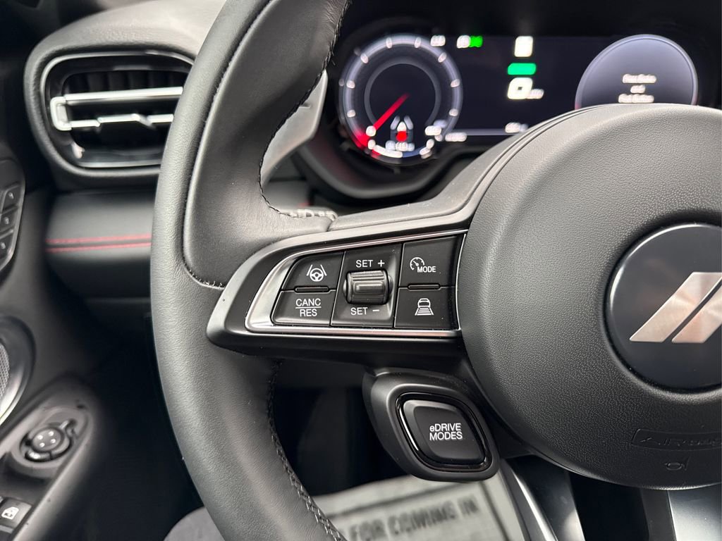 Used 2024 Dodge Hornet R/T Plus w/ Tech Pack Plus w/o Parking image 39