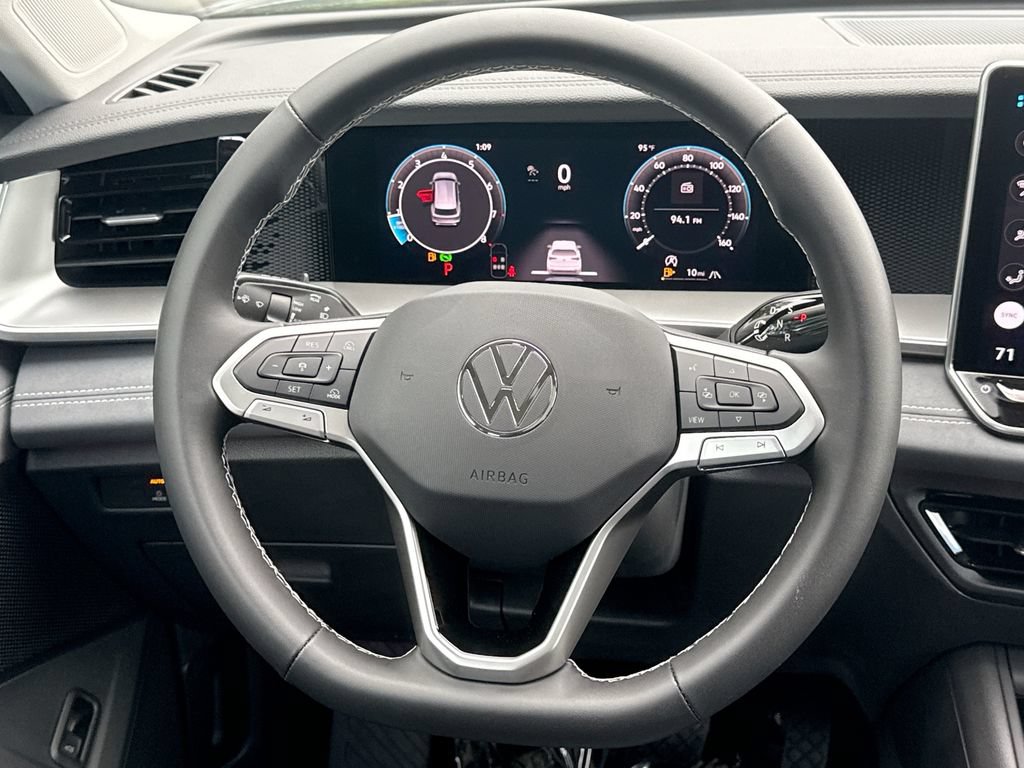 New 2026 Volkswagen Tiguan SE AWD/4WD image 11