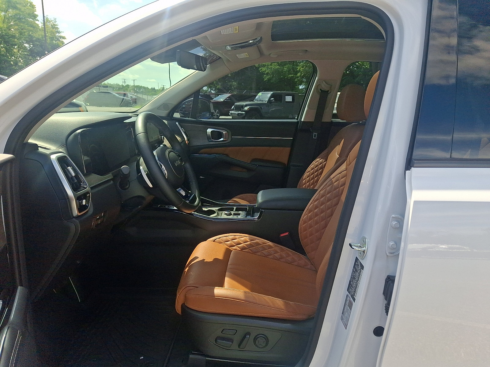 Used 2023 Kia Sorento SX Prestige AWD/4WD image 14