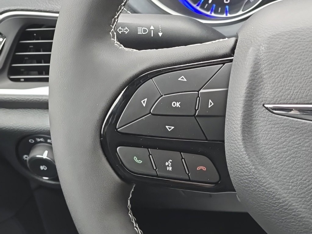 New 2026 Chrysler Pacifica Limited w/ S Appearance Package image 28