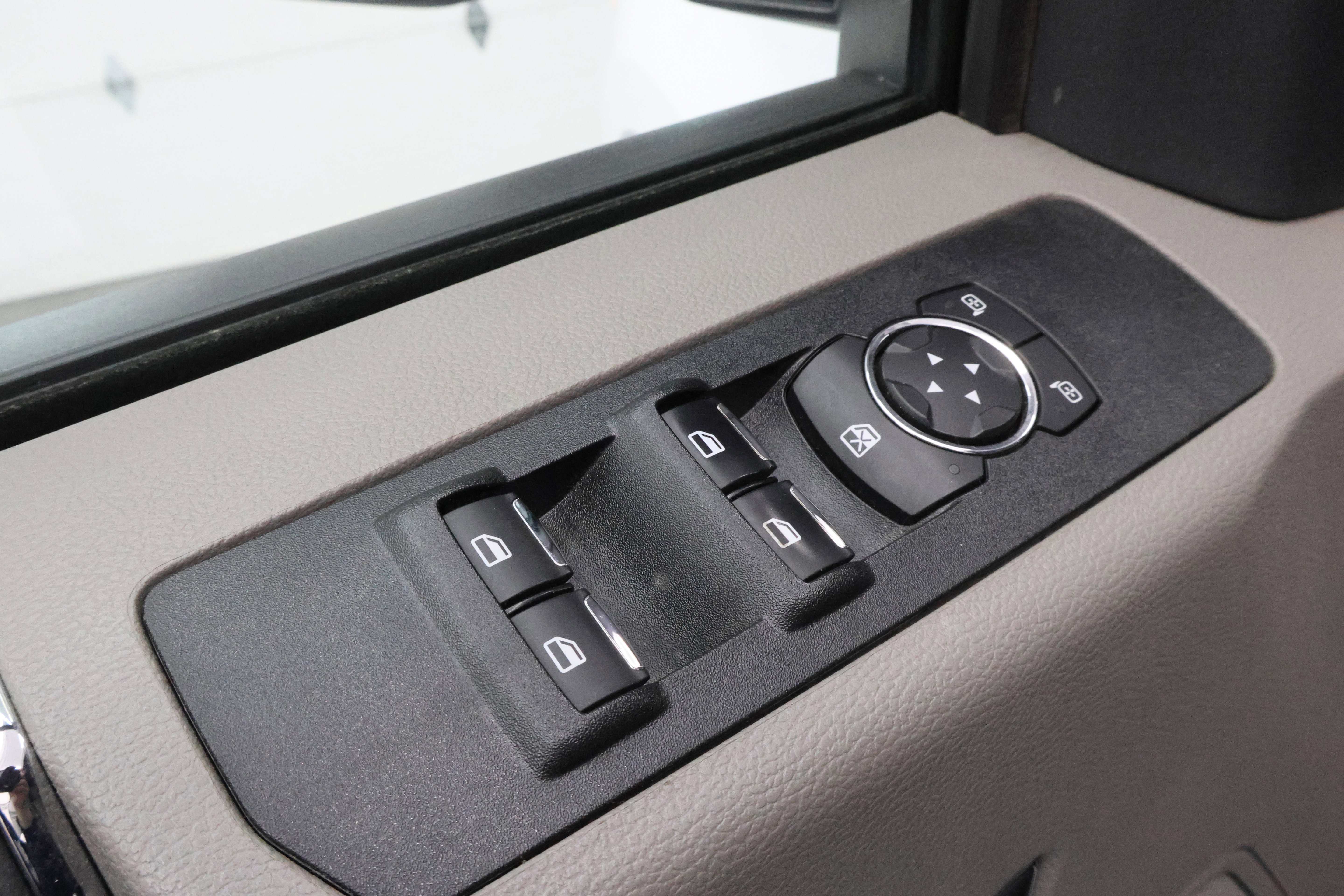 Used 2022 Ford F250 XLT w/ Black Appearance Package image 40