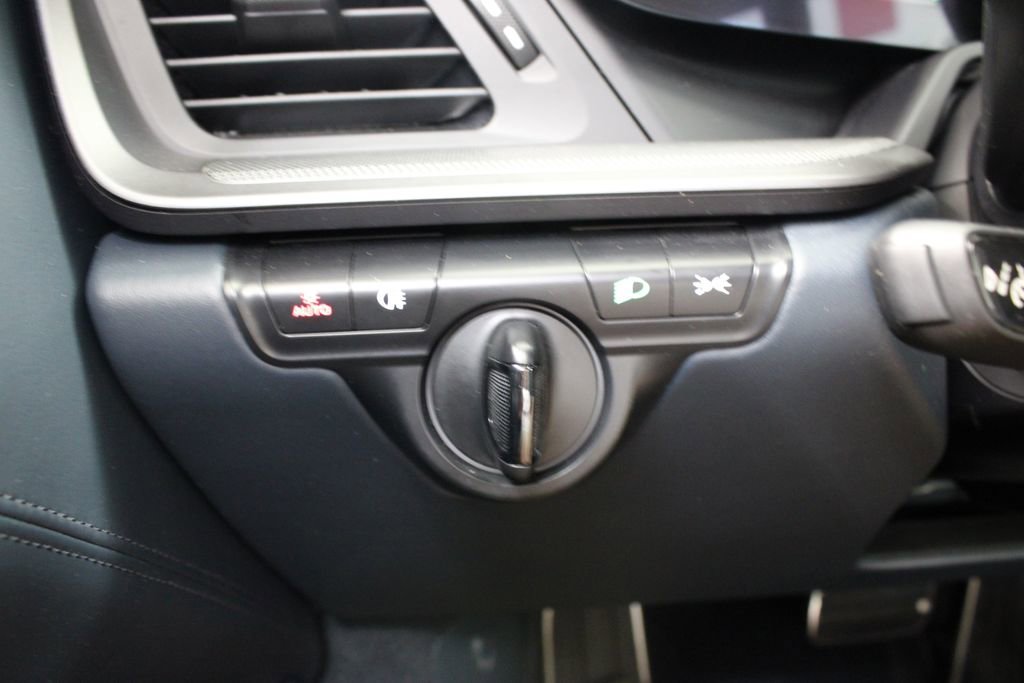 Certified 2022 Porsche 911 Carrera image 19