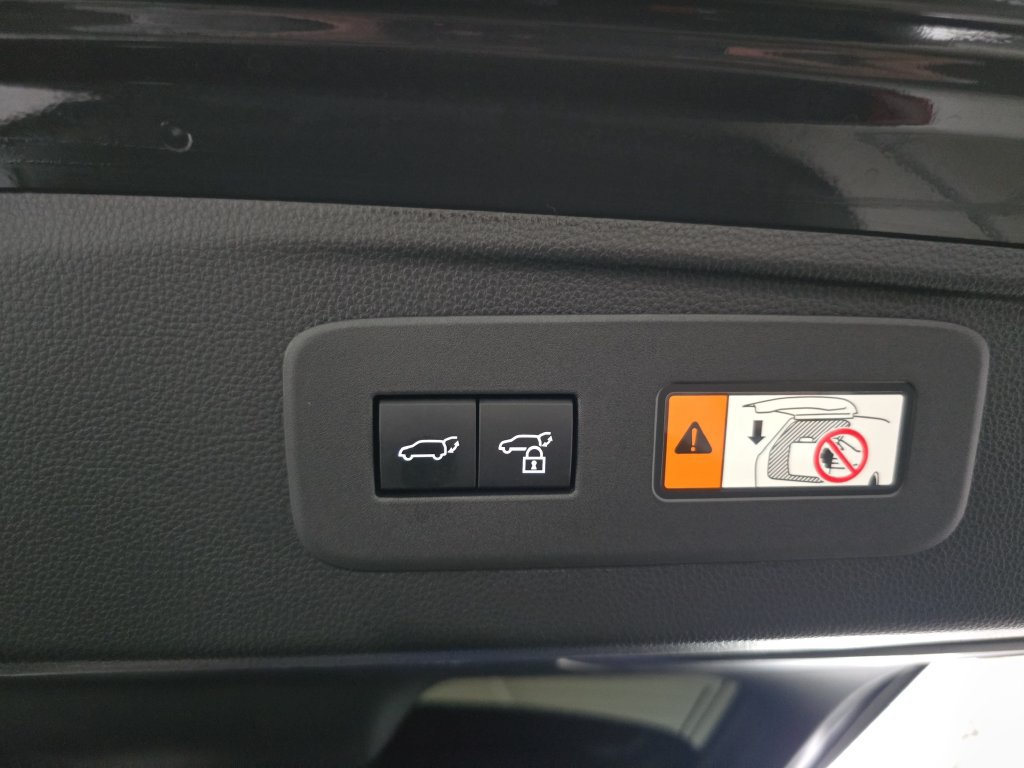 Used 2025 Toyota Land Cruiser AWD/4WD image 16