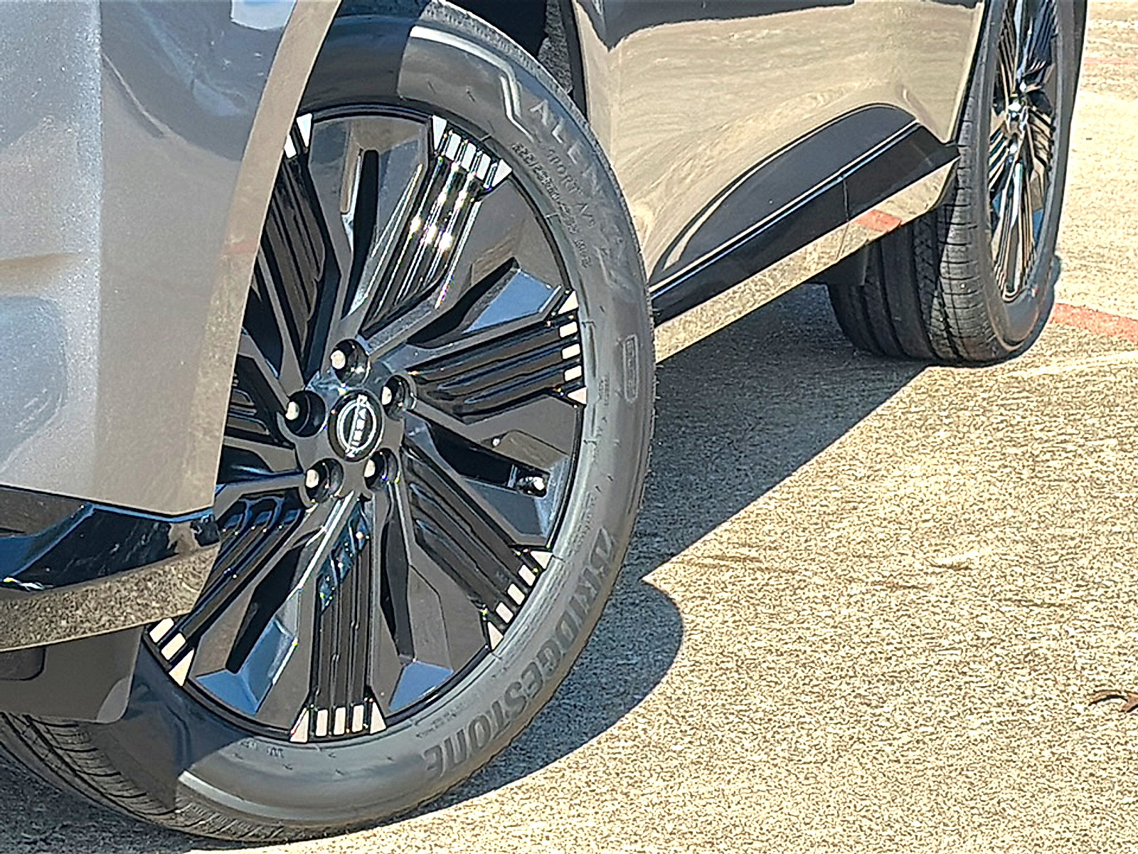 New 2026 Nissan Murano Platinum w/ Cargo Package image 3