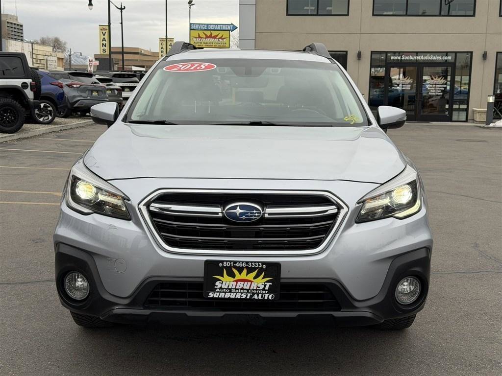 Used 2018 Subaru Outback 2.5i Limited image 2