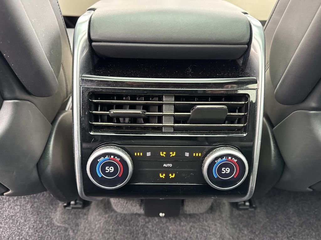 Used 2023 Land Rover Range Rover SE AWD/4WD image 16
