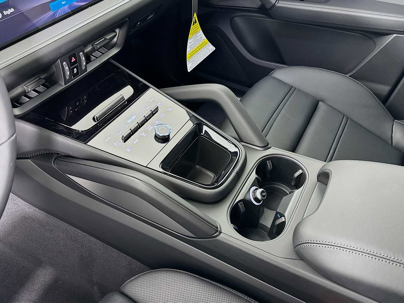 New 2026 Porsche Cayenne image 20