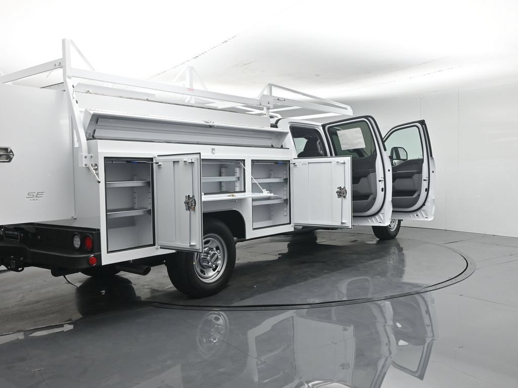 New 2026 Ford F350 XL w/ XL Chrome Package RWD image 35