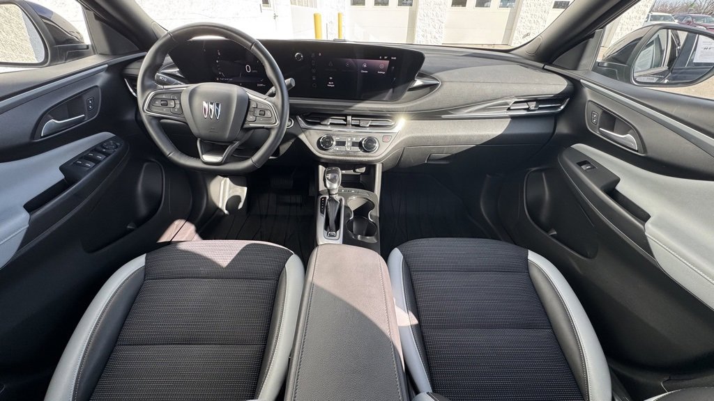 Used 2024 Buick Envista Preferred w/ Convenience I Package image 6