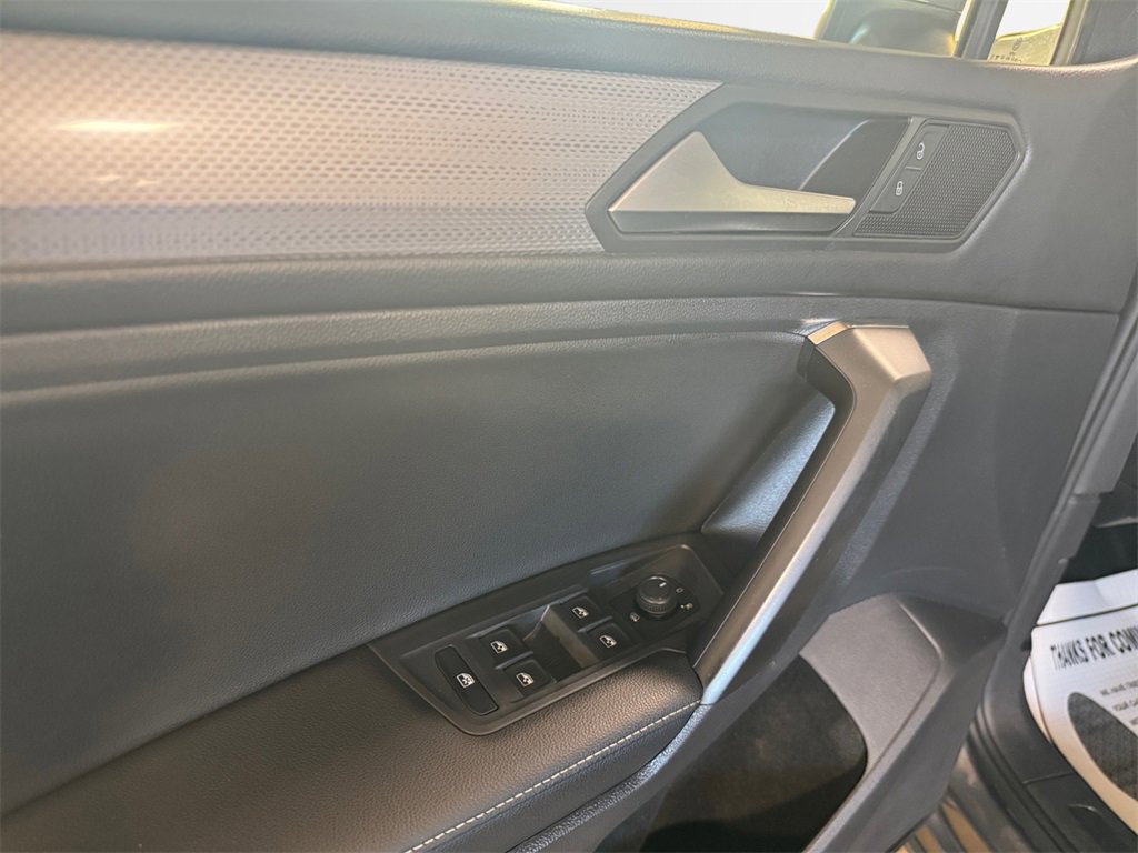 Used 2023 Volkswagen Tiguan S image 14