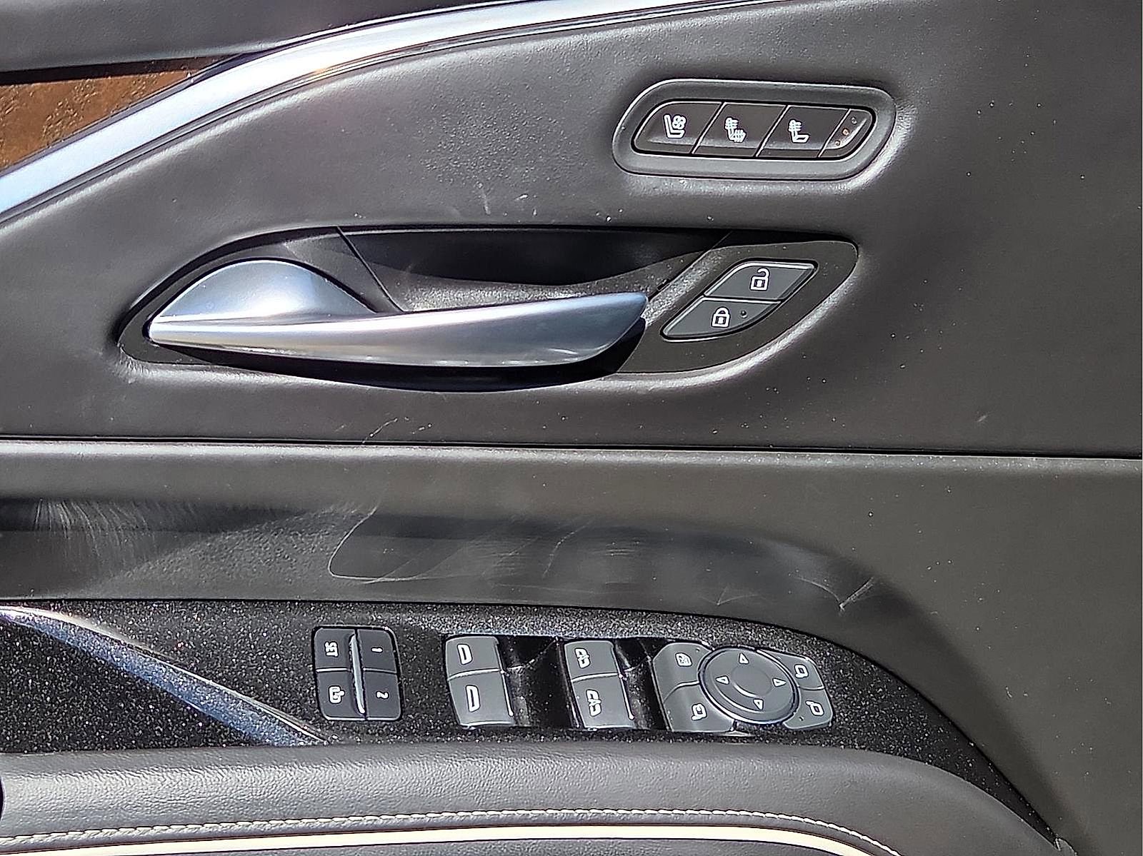 Used 2023 Cadillac Escalade ESV Sport Platinum image 14