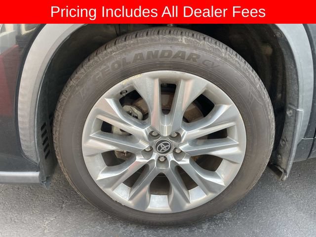Used 2020 Toyota Highlander Limited AWD/4WD image 2