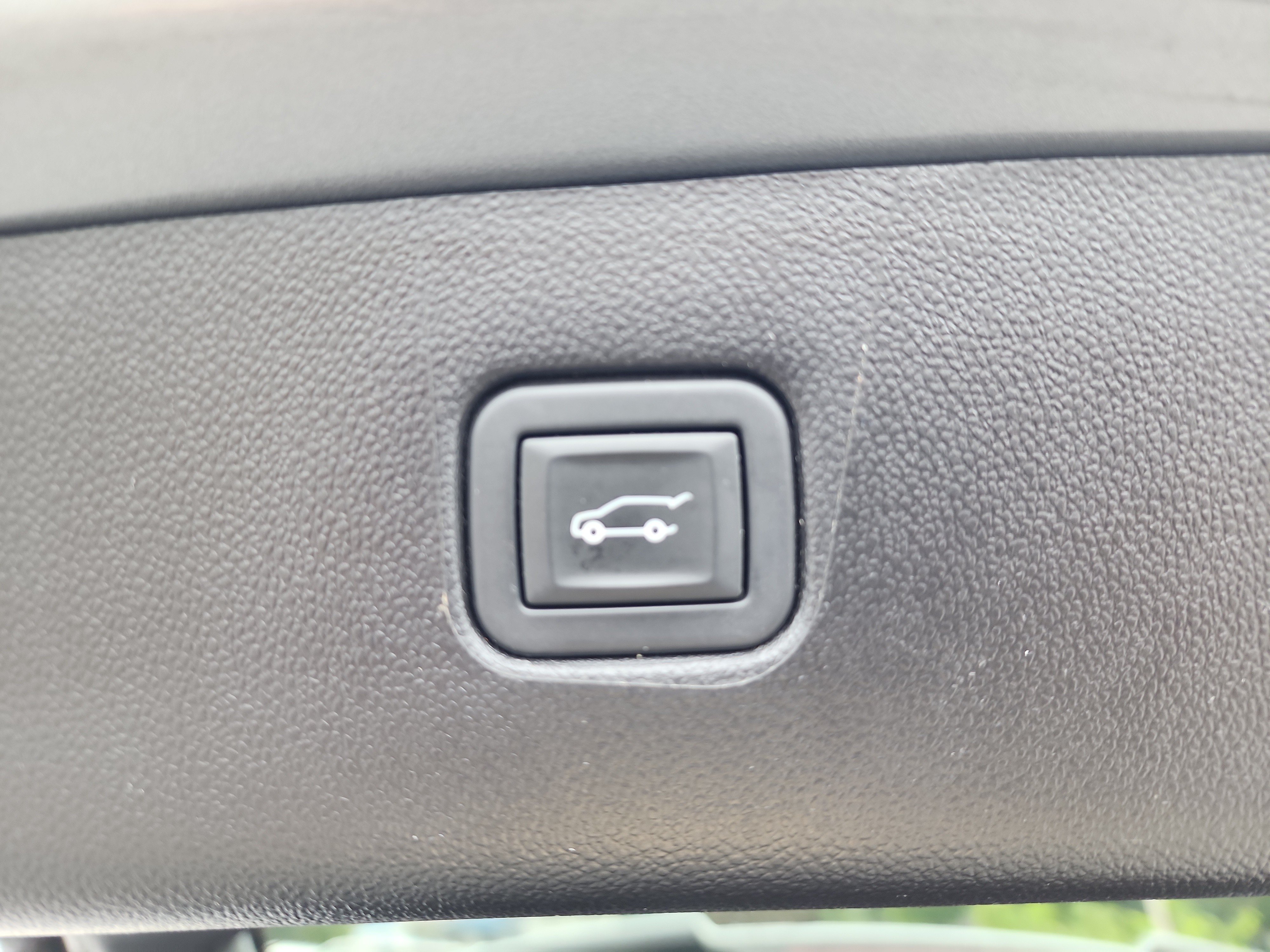 Certified 2024 Chevrolet Blazer RS w/ Enhanced Convenience Package AWD/4WD image 32