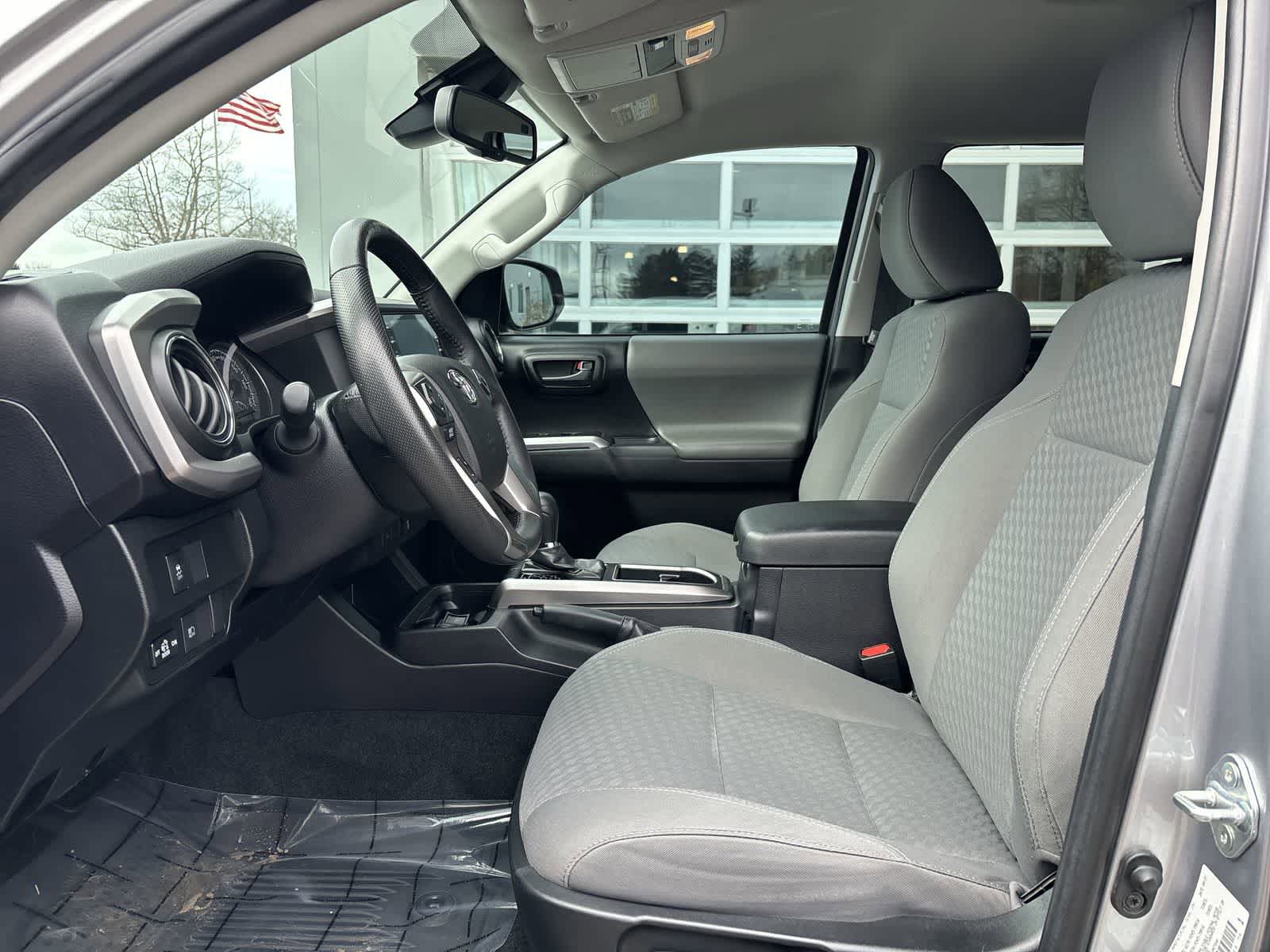 Used 2021 Toyota Tacoma SR5 image 9