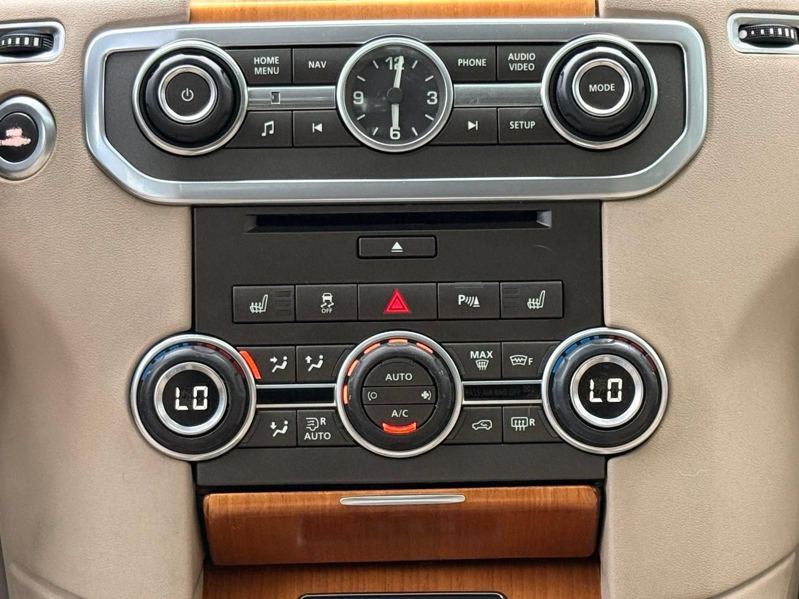 Used 2014 Land Rover LR4 HSE AWD/4WD image 44