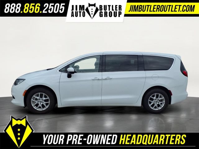 Used 2023 Chrysler Voyager LX FWD image 19