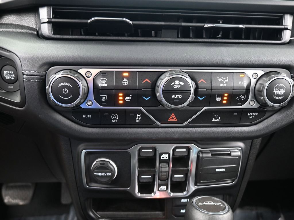 Used 2024 Jeep Gladiator Sport w/ Premium Package image 22