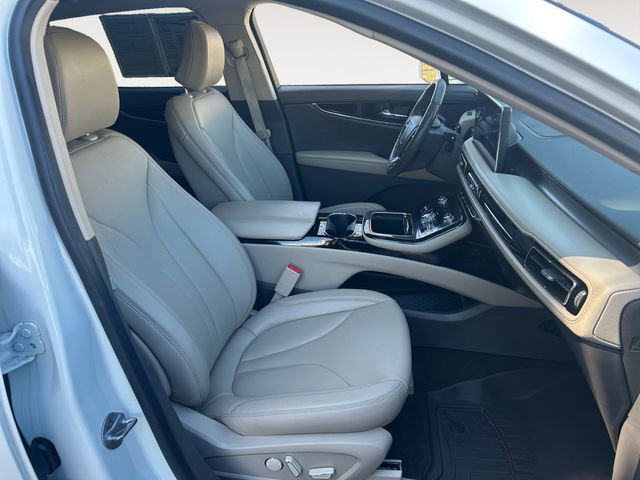 Used 2023 Lincoln Nautilus AWD w/ Premium Package image 15