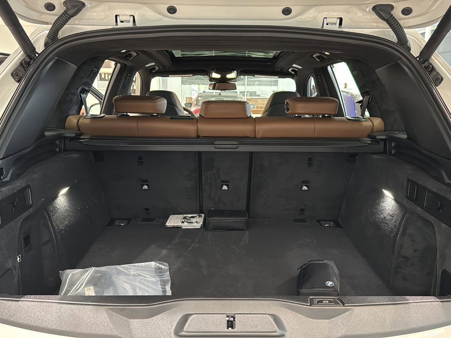 New 2026 BMW X5 M Competition w/ Executive Package image 27