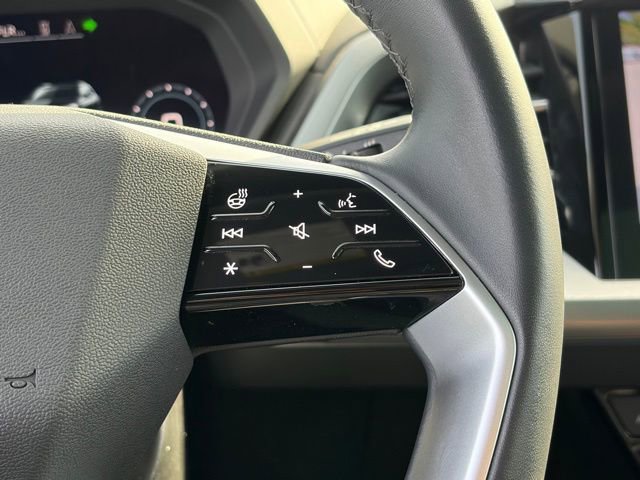 Used 2024 Audi Q4 e-tron Prestige w/ Black Optic Package AWD/4WD image 25