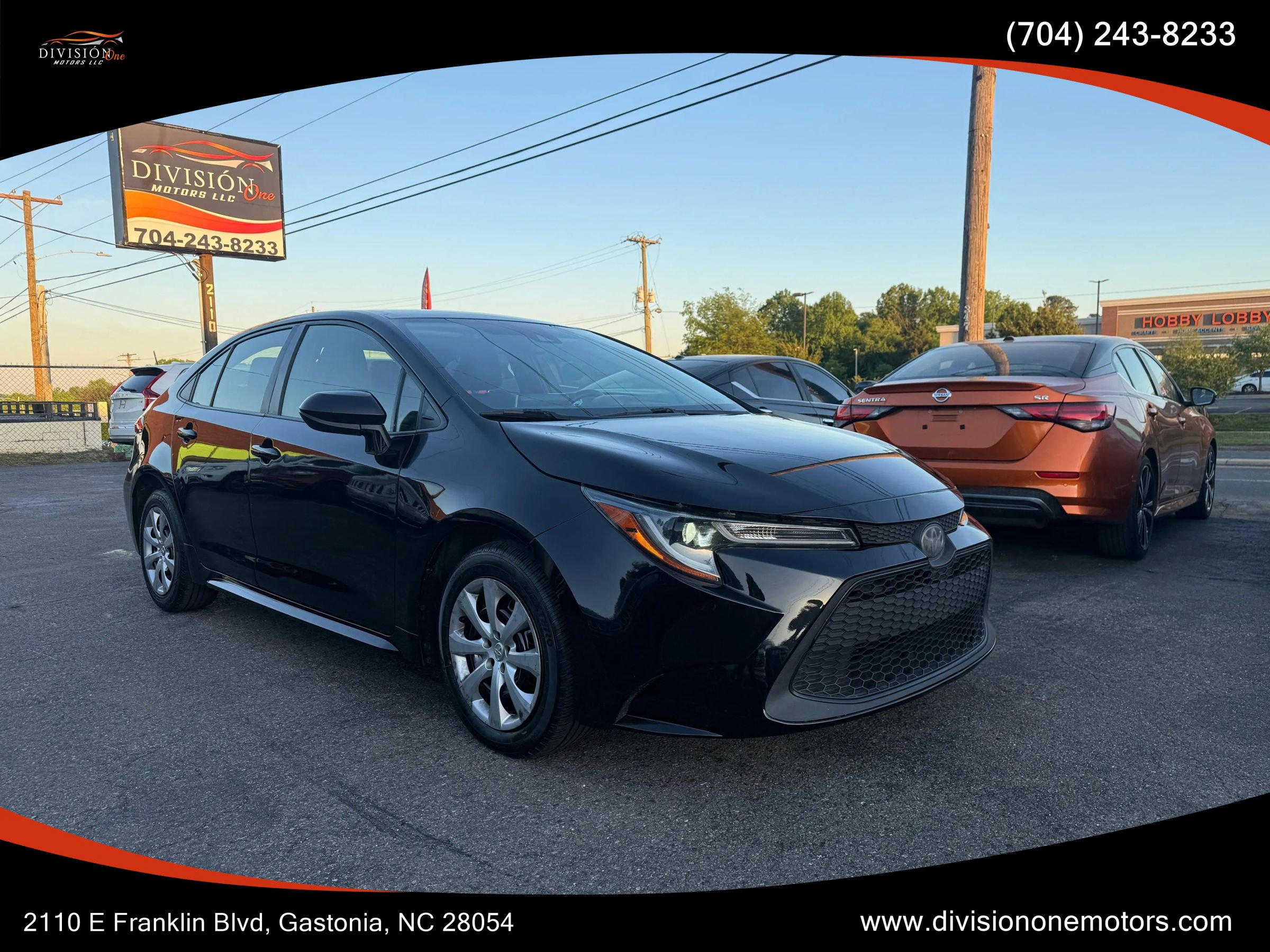 Used 2020 Toyota Corolla LE image 3