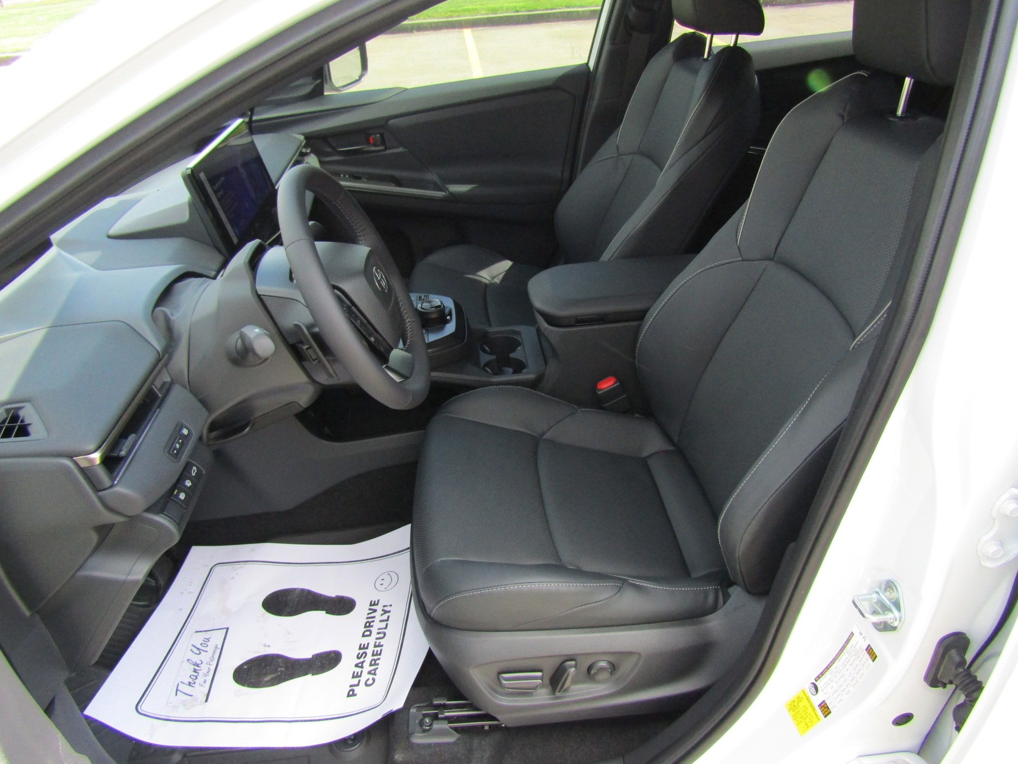 Used 2026 Toyota bZ AWD/4WD image 15