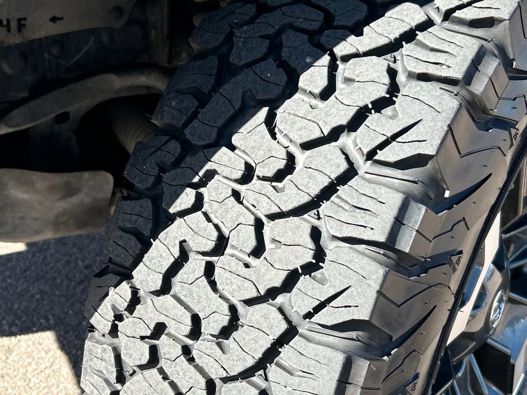 Used 2020 Toyota Tacoma TRD Off-Road w/ TRD Premium Off Road Package image 24