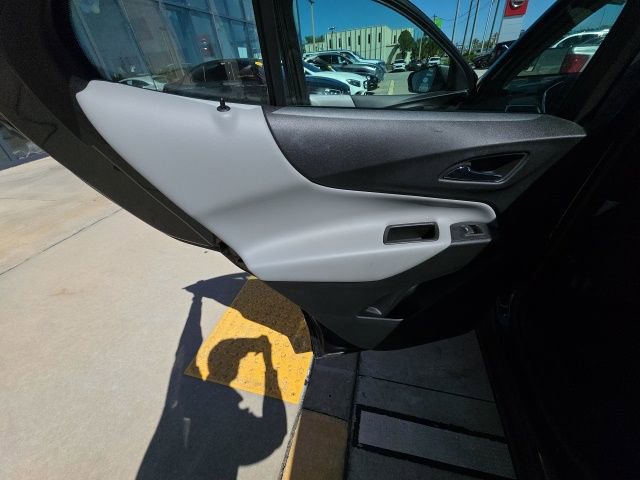 Used 2022 Chevrolet Equinox LS FWD image 22