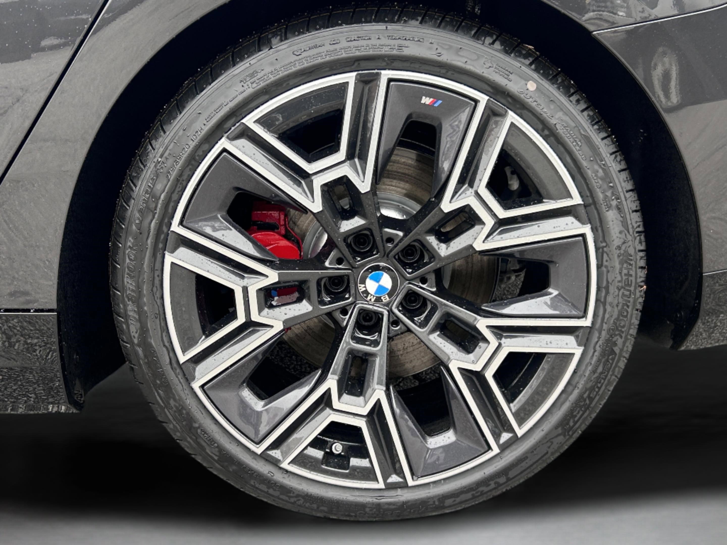 Used 2026 BMW i5 eDrive40 w/ M Sport Package RWD image 36