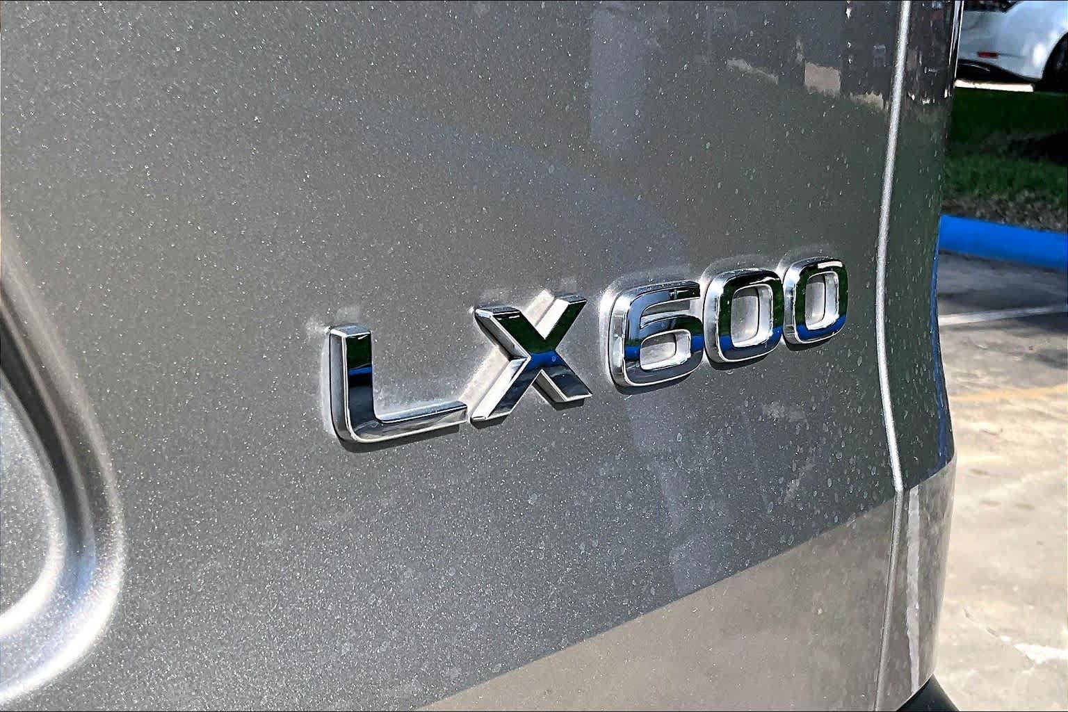 Used 2023 Lexus LX 600 4WD w/ Appearance Package image 28