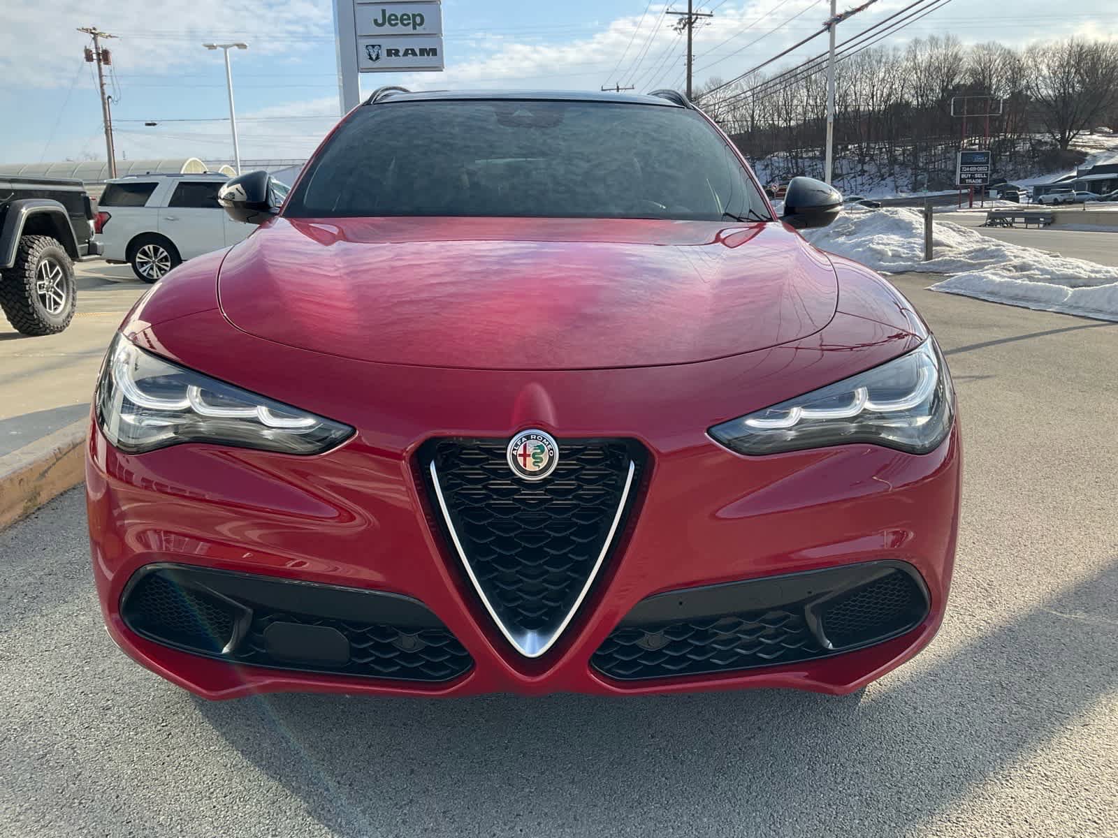 Used 2024 Alfa Romeo Stelvio Ti AWD/4WD image 3