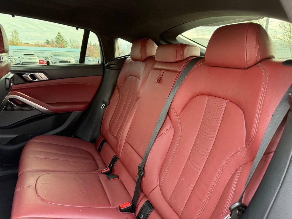 Used 2022 BMW X6 M50i w/ Executive Package image 31